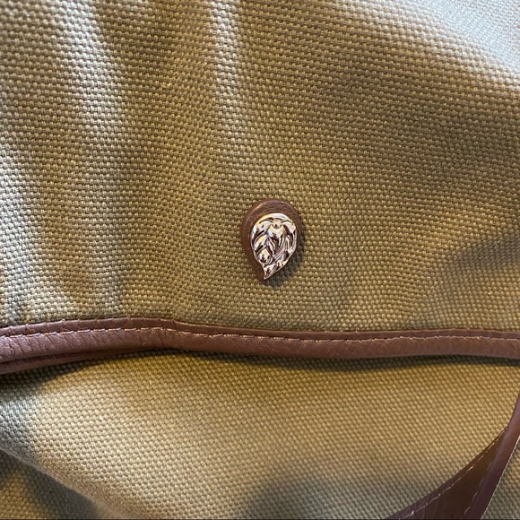 Helen Kaminski  women’s green canvas raffia and leather trimmed fold over purse - Picture 6 of 16